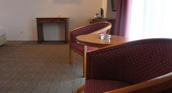 Hillcity Hotel And Condo 이포 외부 사진